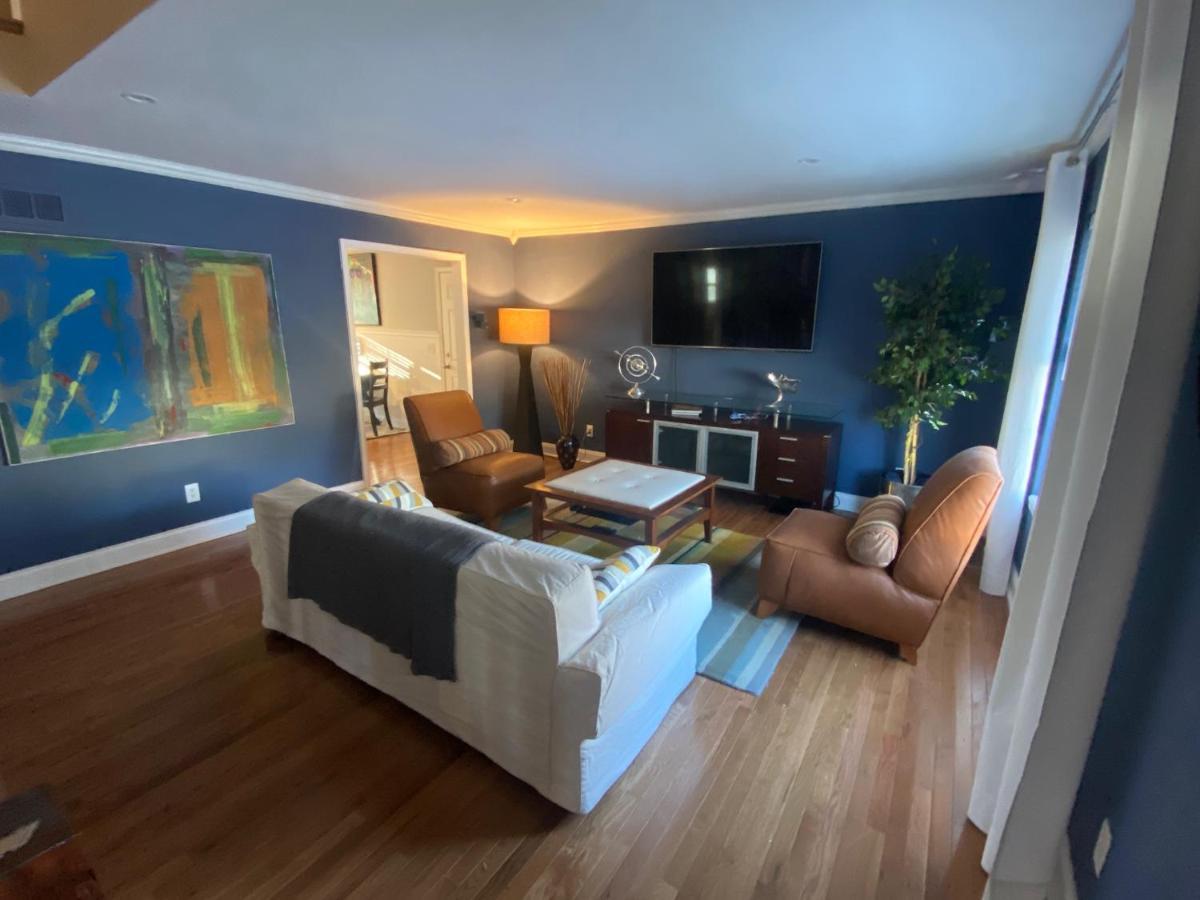 Here It Is! Cool Cape Cod-3 Br-2.5 Bath-12 Guests オレイサ エクステリア 写真